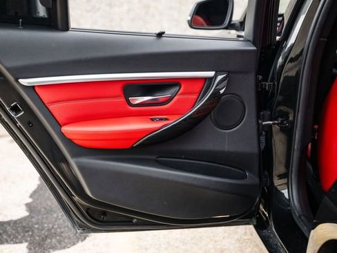 Used 2017 BMW 330i xDrive Wagon image 63