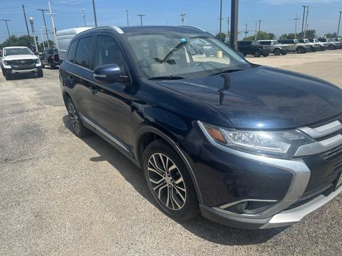 Used 2016 Mitsubishi Outlander GT AWD/4WD image 7