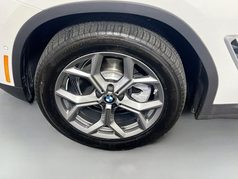 Used 2024 BMW X3 xDrive30i w/ Convenience Package AWD/4WD image 13