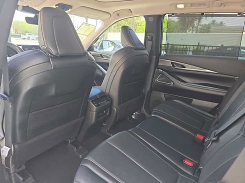 Used 2023 INFINITI QX60 Luxe w/ Performance Audio Package FWD image 13