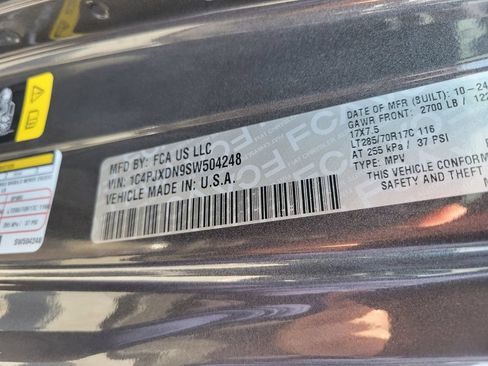 Used 2025 Jeep Wrangler Unlimited Sport AWD/4WD image 30