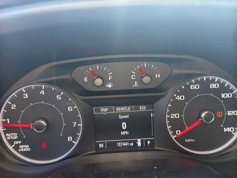 Used 2018 GMC Acadia SLE image 8