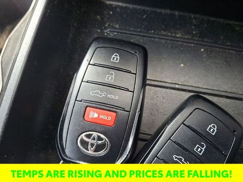 Used 2024 Toyota Tundra Limited w/ Power Package image 15