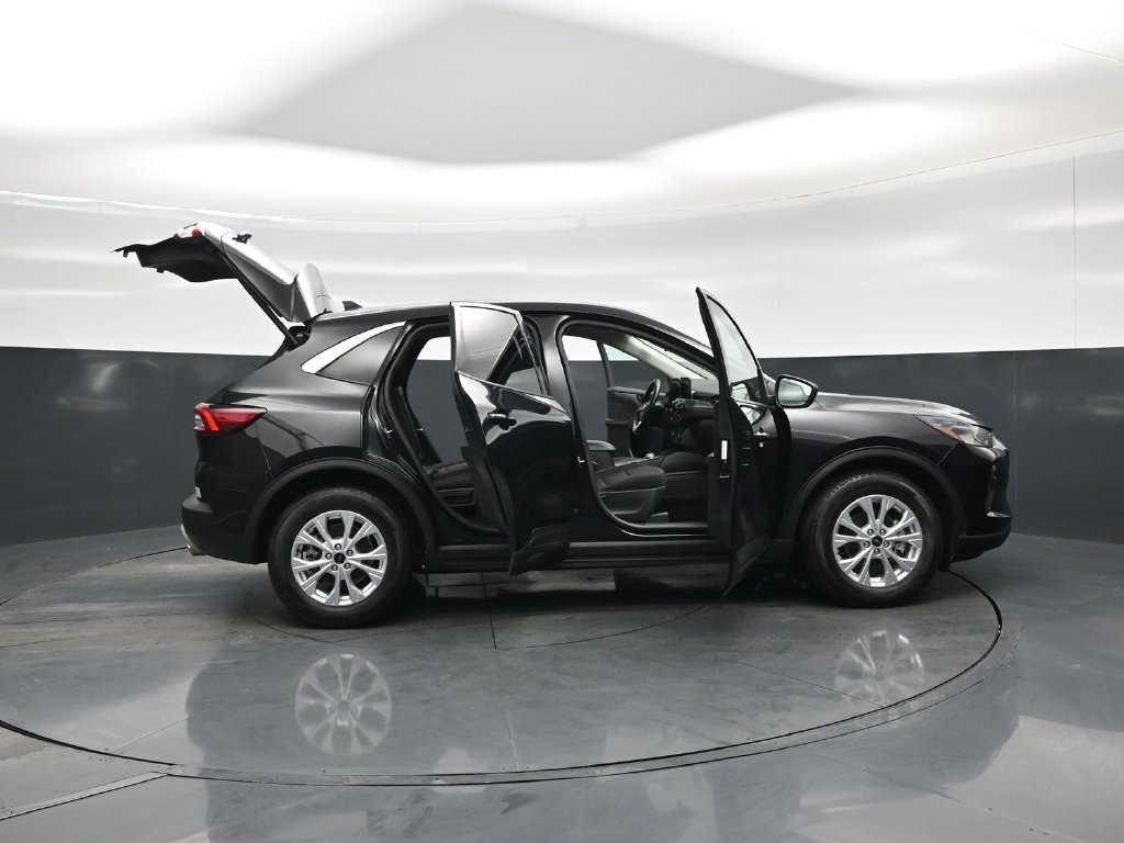 Used 2024 Ford Escape Active FWD image 4