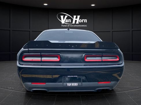 Used 2019 Dodge Challenger R/T Scat Pack RWD image 6