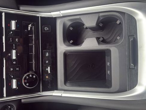 New 2026 Nissan Armada SL w/ Captain's Chari Seat Package RWD image 8