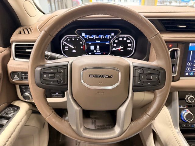 Used 2021 GMC Yukon Denali w/ Denali Premium Package AWD/4WD image 34