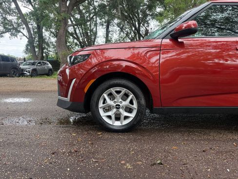 Used 2025 Kia Soul LX w/ LX Technology Package image 27