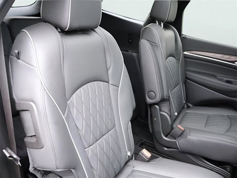 Used 2023 Buick Enclave Avenir w/ Trailering Package, 5000 lbs. image 14