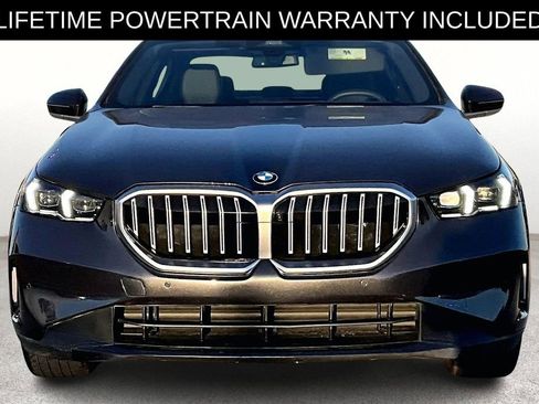 Used 2025 BMW 530i xDrive image 5