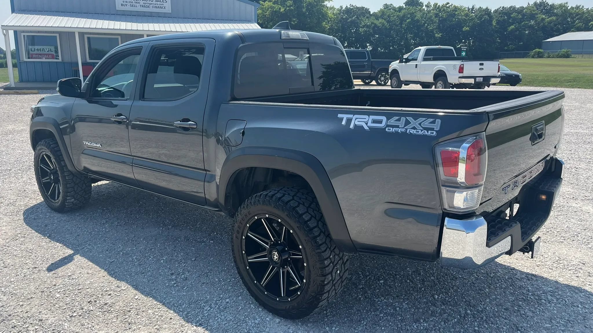 Used 2022 Toyota Tacoma TRD Off-Road AWD/4WD image 5