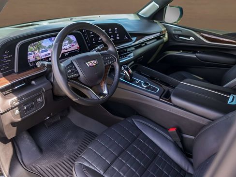 Certified 2023 Cadillac Escalade Sport Platinum RWD image 10
