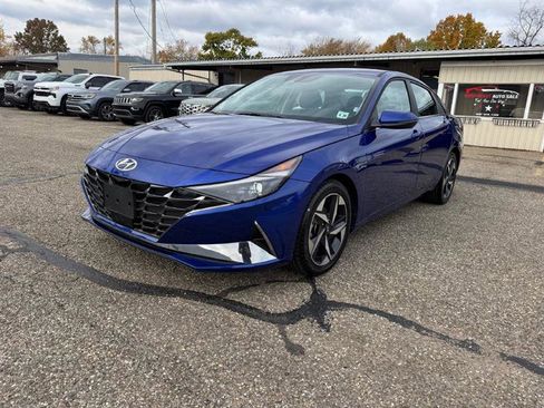 Used 2021 Hyundai Elantra Limited image 31