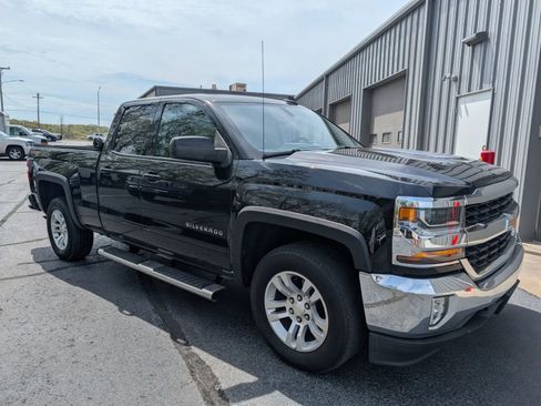 Used 2017 Chevrolet Silverado 1500 LT w/ All Star Edition image 5