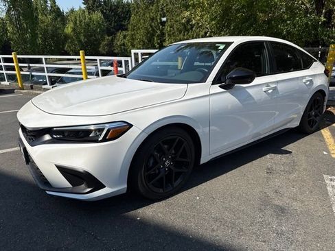 Used 2023 Honda Civic Sport image 2