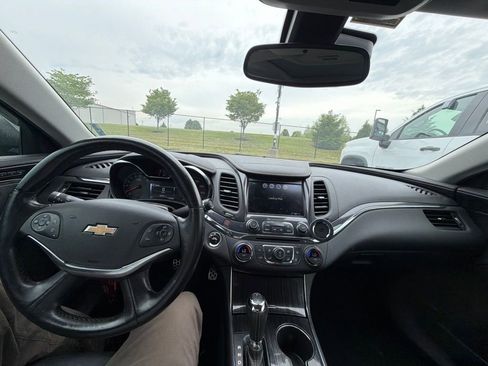 Used 2016 Chevrolet Impala LTZ FWD image 9