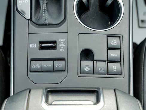 Used 2023 Toyota Highlander XLE AWD/4WD image 48