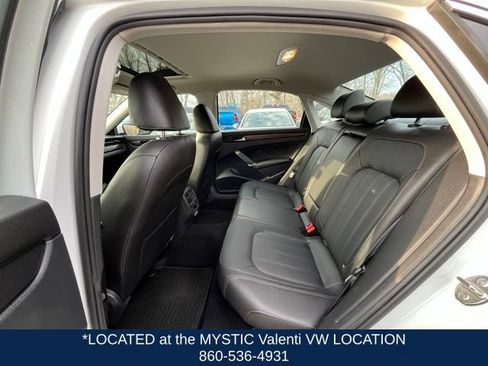 Used 2020 Volkswagen Passat 2.0T SEL FWD image 11
