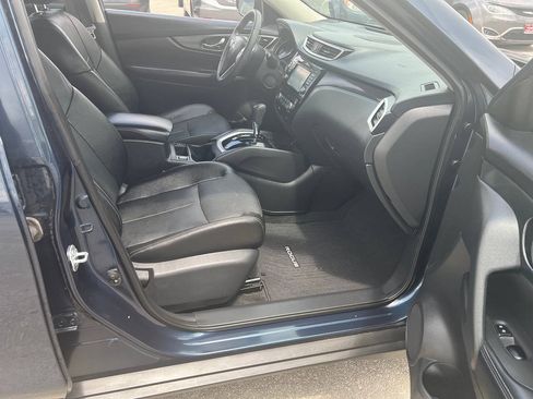 Used 2016 Nissan Rogue SL AWD/4WD image 3