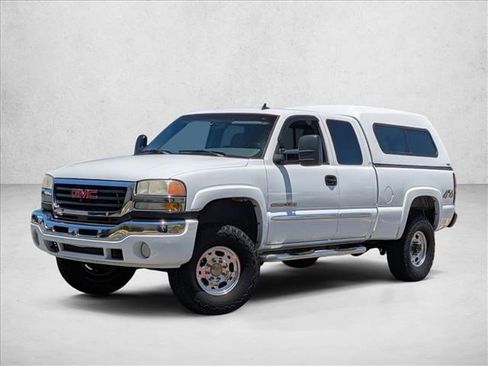 Used 2006 GMC Sierra 2500 SLE w/ Onstar Plus Package AWD/4WD image 1