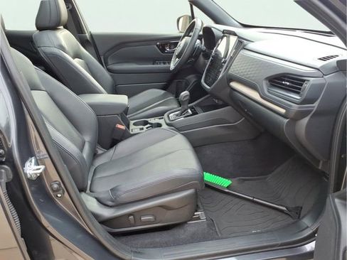 Used 2025 Subaru Forester Limited AWD/4WD image 26