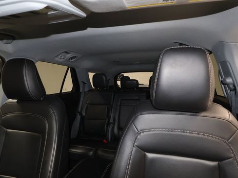 Used 2023 Ford Explorer XLT w/ Equipment Group 202A image 17