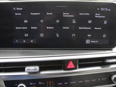 Certified 2025 Kia Sorento S w/ Panoramic Sunroof Package image 49