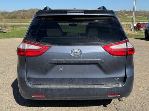 Certified 2016 Toyota Sienna LE FWD image 15