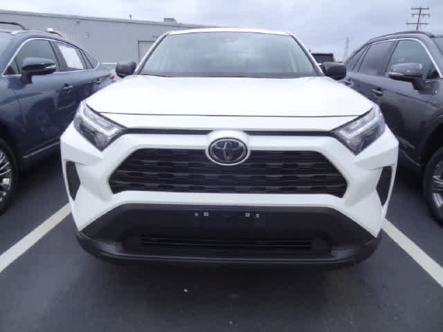Certified 2025 Toyota RAV4 LE AWD/4WD image 2