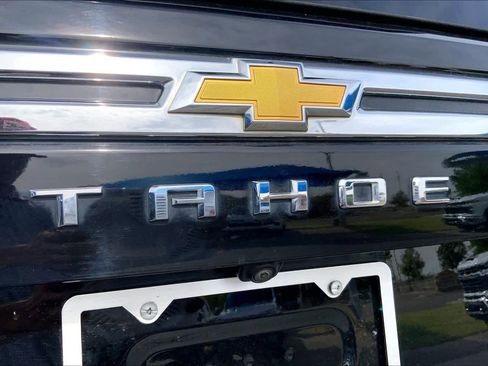 Used 2021 Chevrolet Tahoe LT w/ Luxury Package AWD/4WD image 35