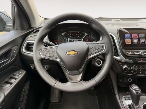 Used 2018 Chevrolet Equinox Premier AWD/4WD image 12