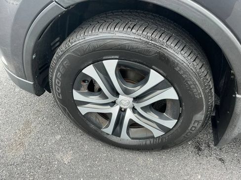 Used 2018 Toyota RAV4 LE w/ All Weather Liner Package AWD/4WD image 14