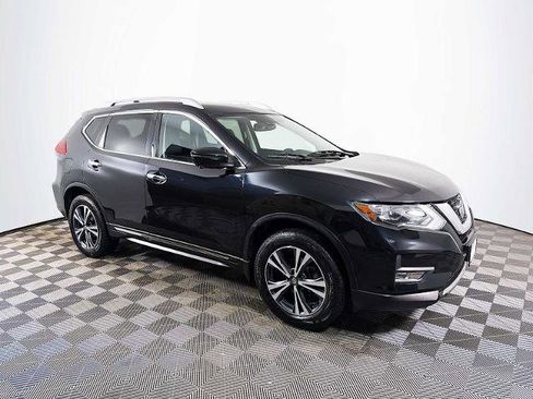 Certified 2018 Nissan Rogue SL image 3