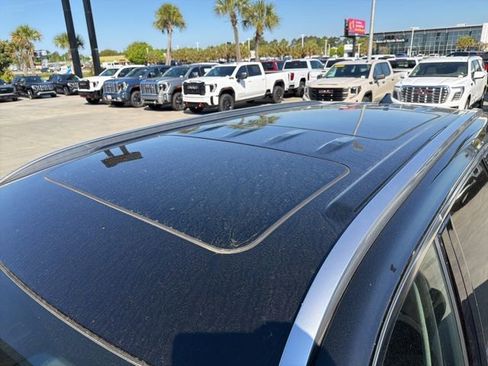 Used 2024 Hyundai Palisade Limited image 9