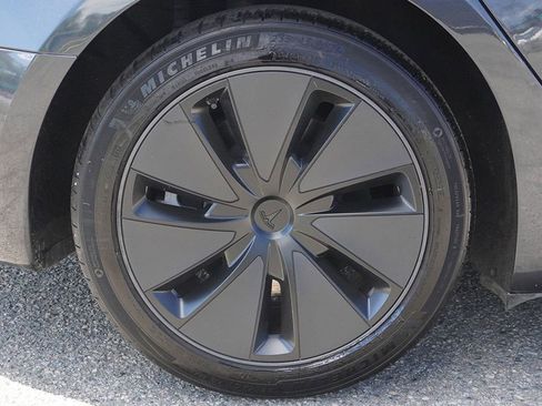 Used 2025 Tesla Model 3 Long Range RWD image 23