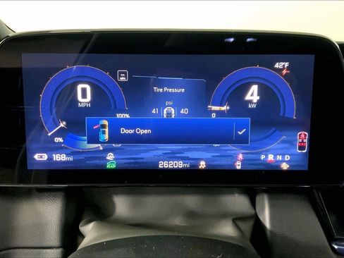 Used 2025 Chevrolet Equinox EV LT w/ Convenience Package image 20