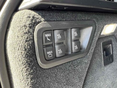 Used 2022 BMW X7 xDrive40i w/ Premium Package image 65