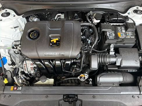 Used 2024 Kia Forte LXS w/ LXS Technology Package FWD image 31