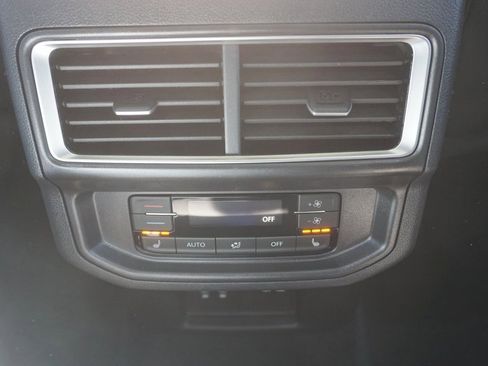 New 2026 Volkswagen Atlas SEL image 12