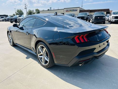 Used 2024 Ford Mustang GT Premium RWD image 33
