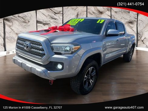 Used 2017 Toyota Tacoma TRD Sport w/ Tow Package RWD image 3