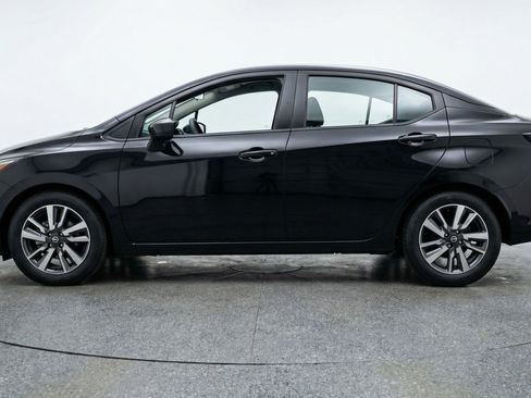 Used 2025 Nissan Versa SV FWD image 5