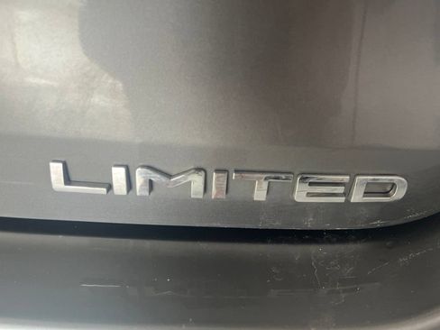 Used 2025 Toyota Highlander Limited AWD/4WD image 45