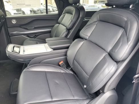 New 2025 Lincoln Navigator L Reserve w/ Jet Appearance Package image 31