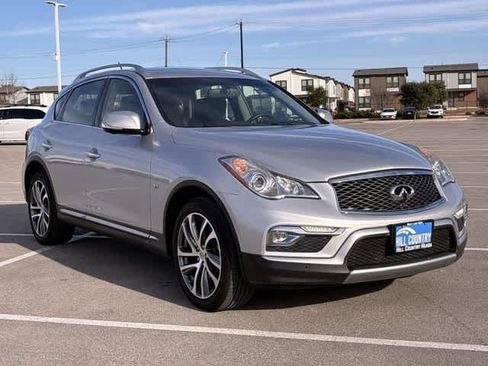 Used 2017 INFINITI QX50 2WD w/ Deluxe Touring Package image 8