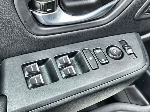 New 2025 Honda Pilot EX-L image 12