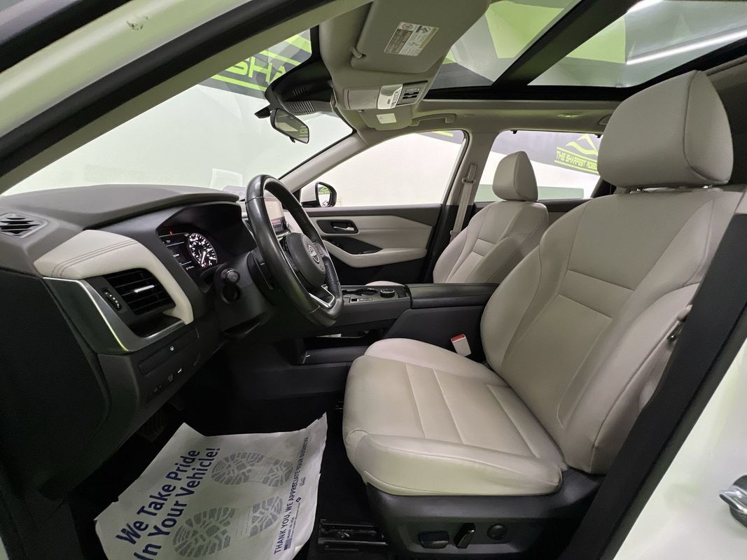 Used 2023 Nissan Rogue SV w/ SV Premium B Package AWD/4WD image 16