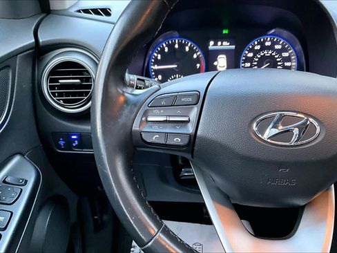 Used 2021 Hyundai Kona Limited image 23