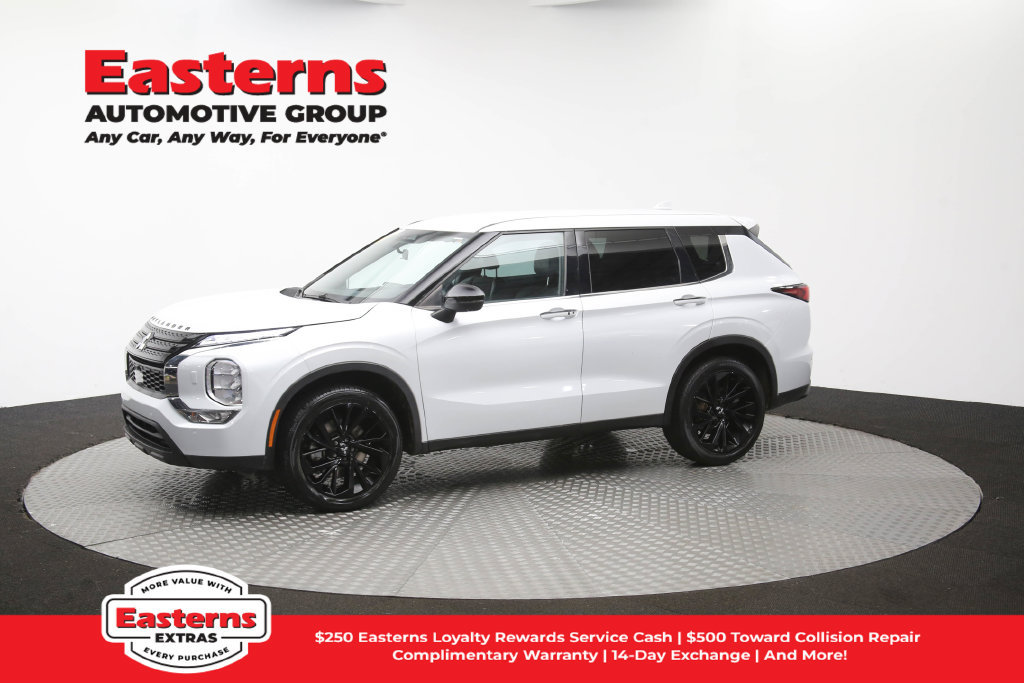 Used 2023 Mitsubishi Outlander SE AWD/4WD image 59