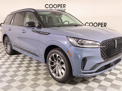 New 2026 Lincoln Aviator AWD w/ Jet Appearance Package